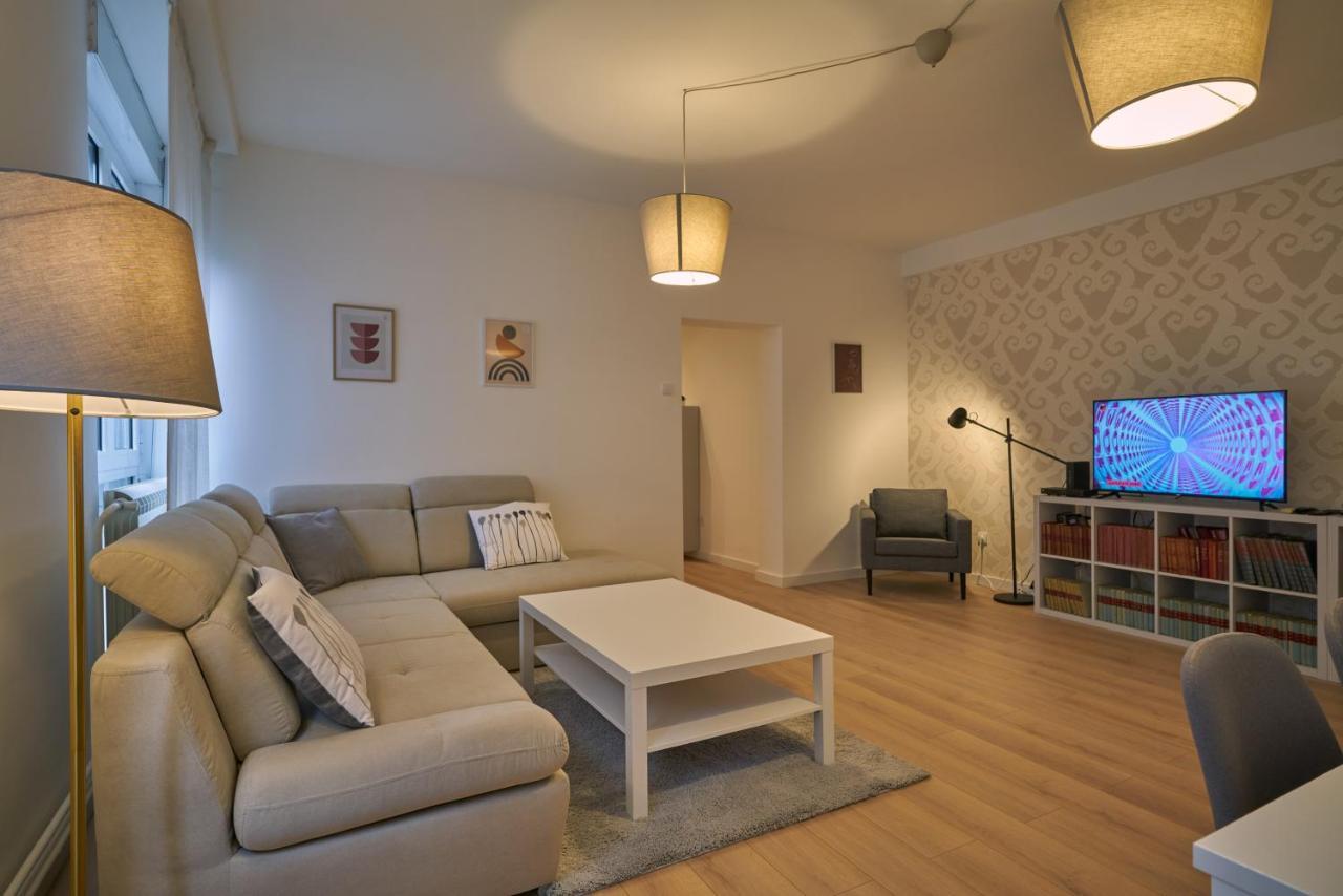 Perfect 10 Appartement Belgrado Buitenkant foto