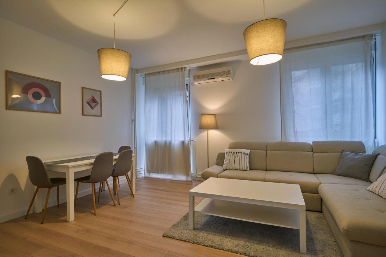 Perfect 10 Appartement Belgrado Buitenkant foto